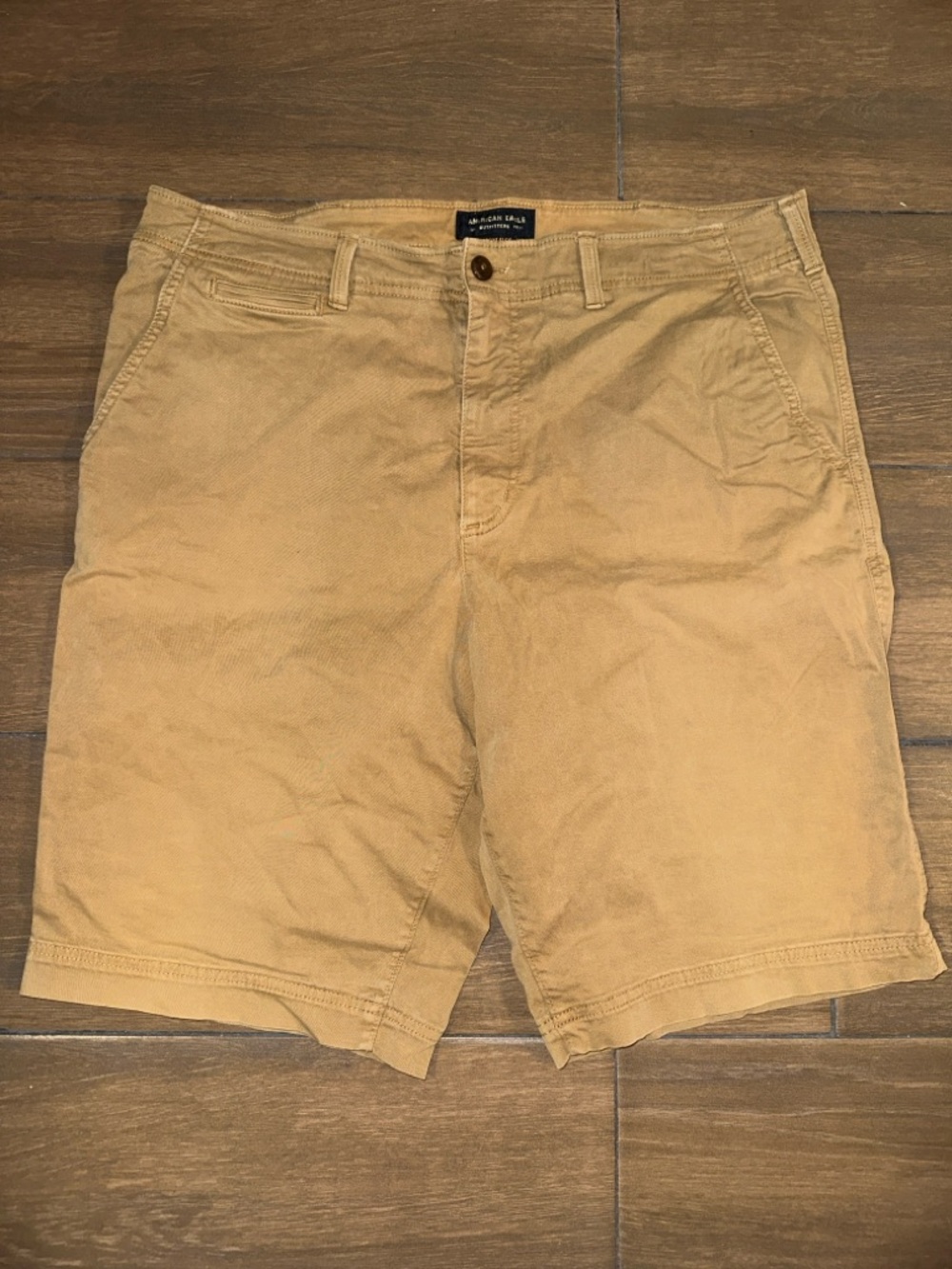 American Eagle Outfitters Men’s Khaki/Tan Flat Front Shorts